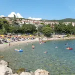 In Mit Privatem Parkplatz By Interhome Crikvenica