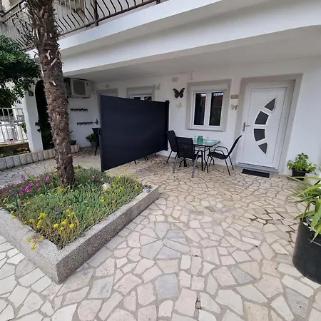 In Mit Privatem Parkplatz By Interhome * Crikvenica