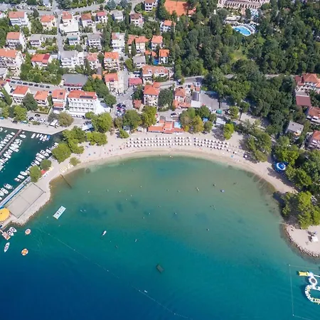 In Mit Privatem Parkplatz By Interhome Crikvenica
