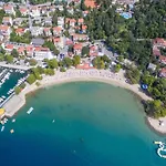 In Mit Privatem Parkplatz By Interhome Crikvenica