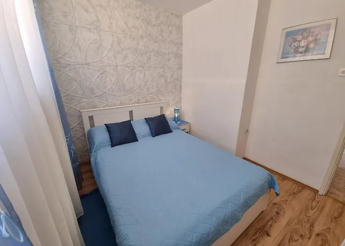 In Mit Privatem Parkplatz By Interhome Διαμέρισμα