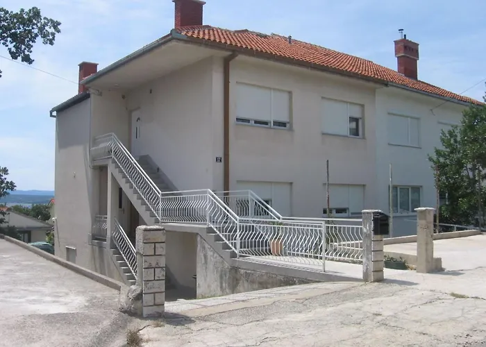 Apartment In Mit Privatem Parkplatz By Interhome Crikvenica